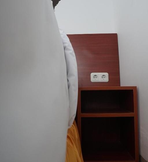 Standardrum Stadsutsikt, Cemerlang Inn