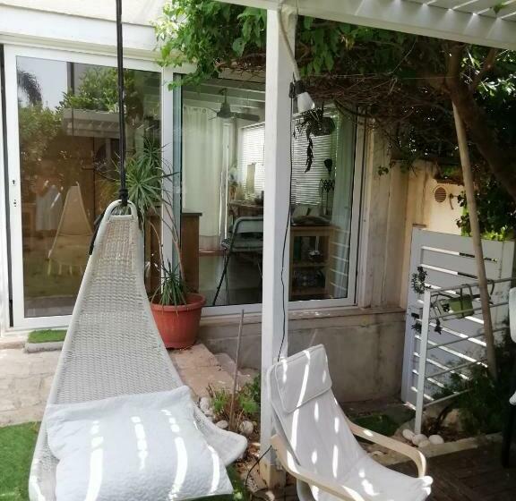 スタンダードルーム, Lo Zahir