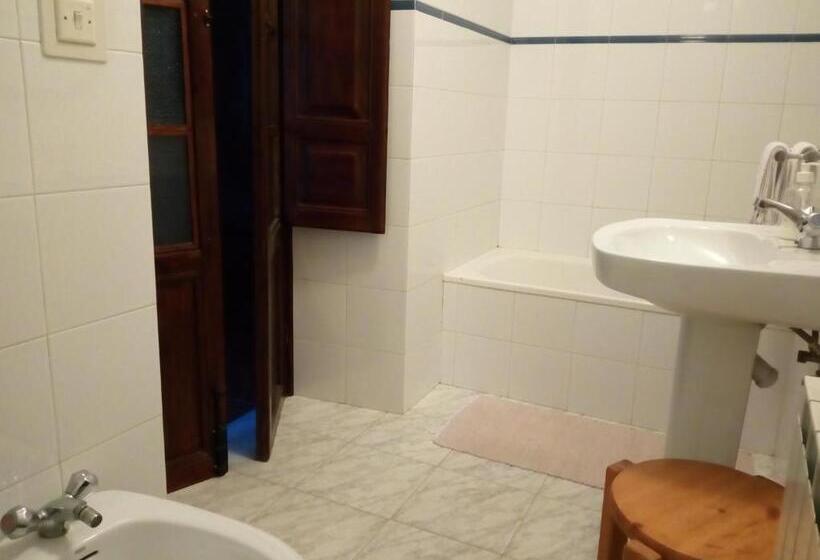 اتاق استاندارد, Rural La Lastra