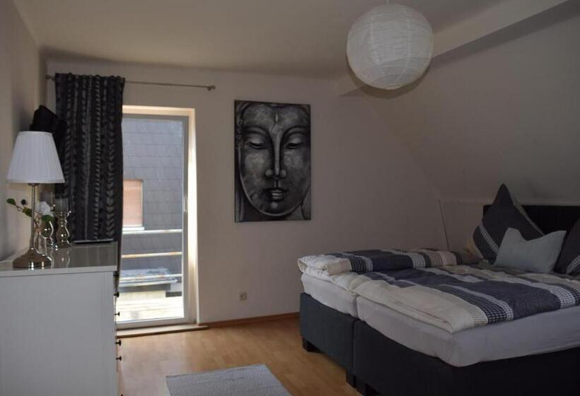 חדר סטנדרט עם מרפסת, Gästehaus Voyage