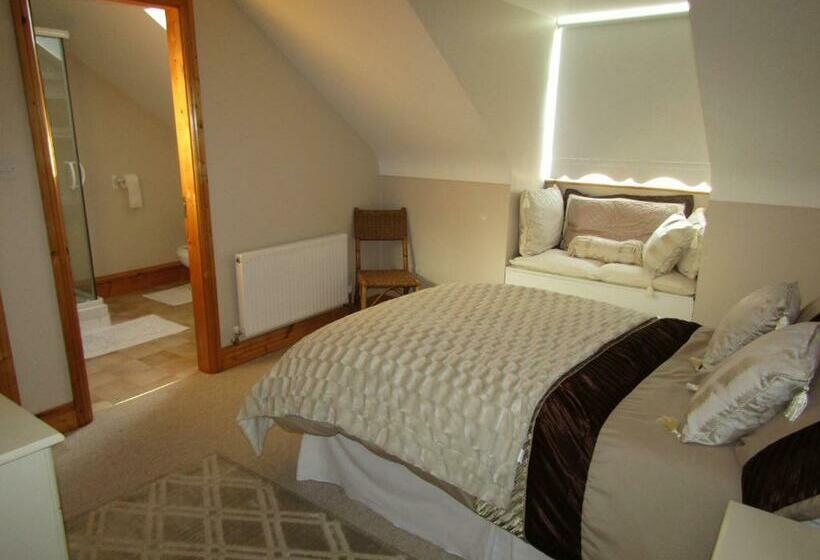 اتاق اکونومی, Kate S Rest