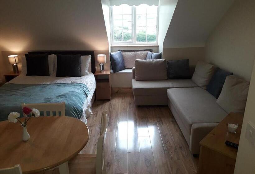 اتاق استاندارد چهار تخته, Kate S Rest