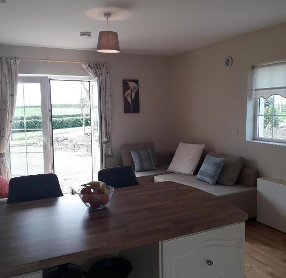 آپارتمان 1 خوابه با چشمانداز باغ, Kate S Rest