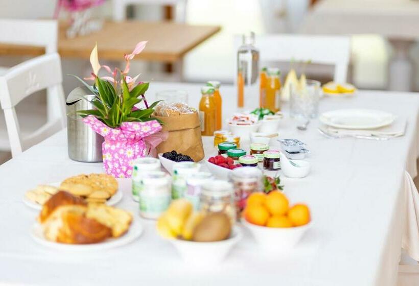 Номер Стандарт, Portami In Collina