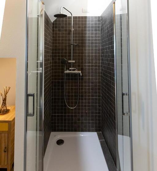 Номер Deluxe, Portami In Collina