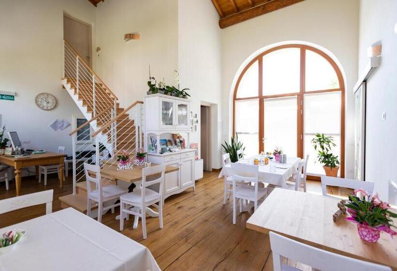 Номер Deluxe Кровать Кинг, Portami In Collina