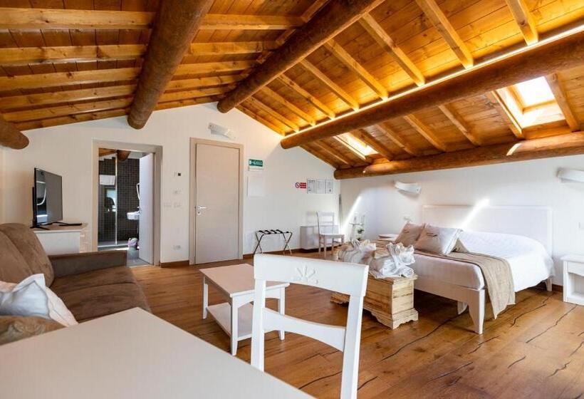 Номер Deluxe Кровать Кинг, Portami In Collina