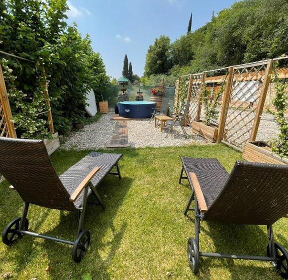 Номер Deluxe Кровать Кинг, Portami In Collina