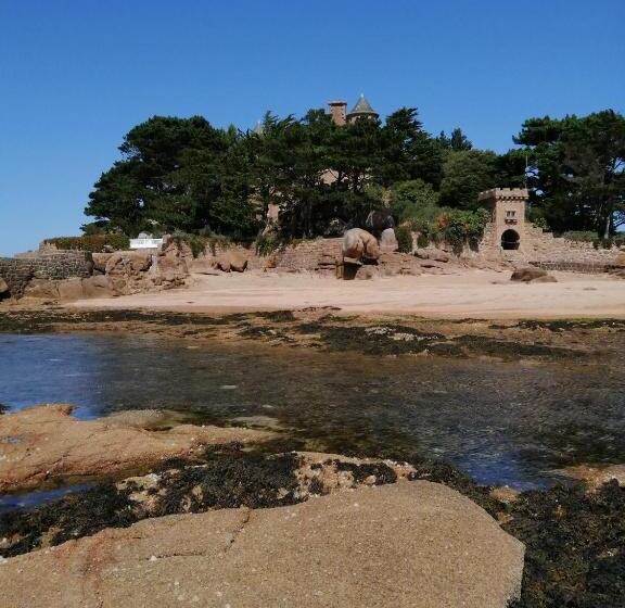 اتاق استاندارد, Chambre Spacieuse, Moderne Et Très Confortable à Perros Guirec