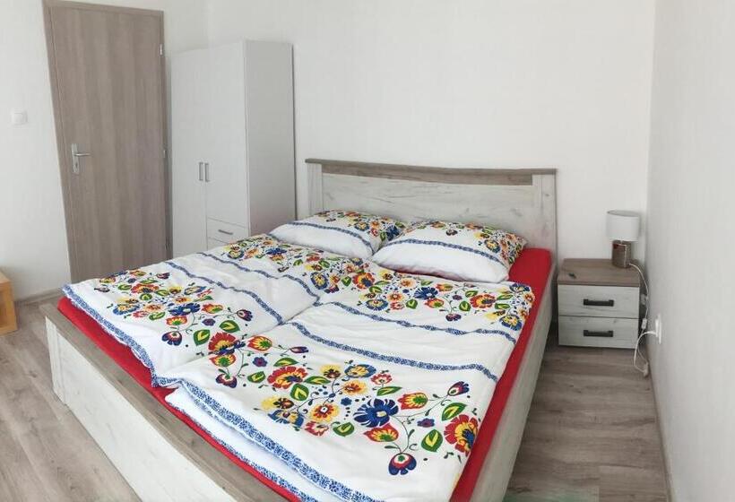 四人标准间, U Pepíka