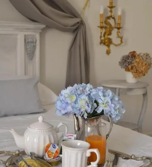 اتاق پریمیوم چهارنفره, Le Rève Apartment