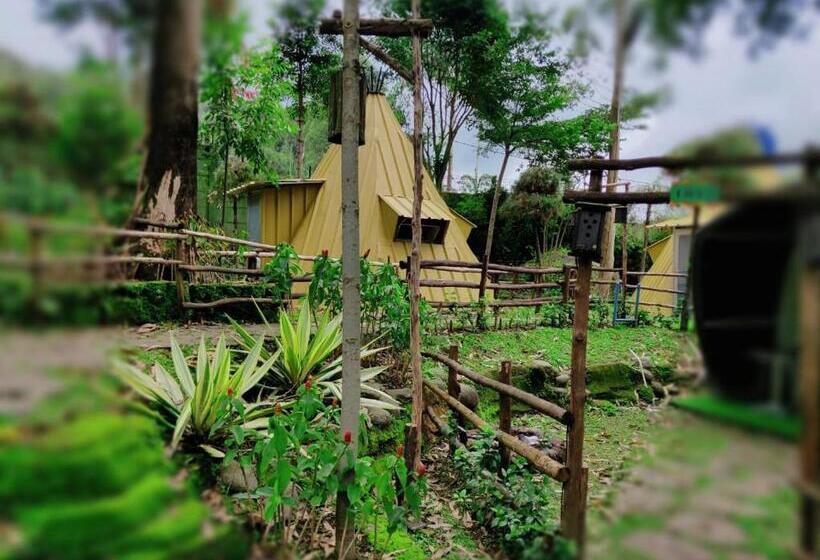 Standard-huone, Ciwidey Valley Resort Hot Spring Waterpark