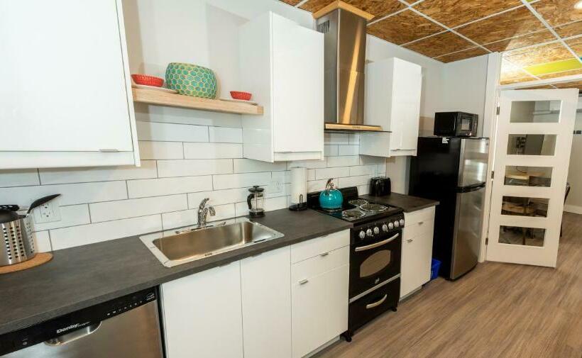 スイート, Morel Executive Suites