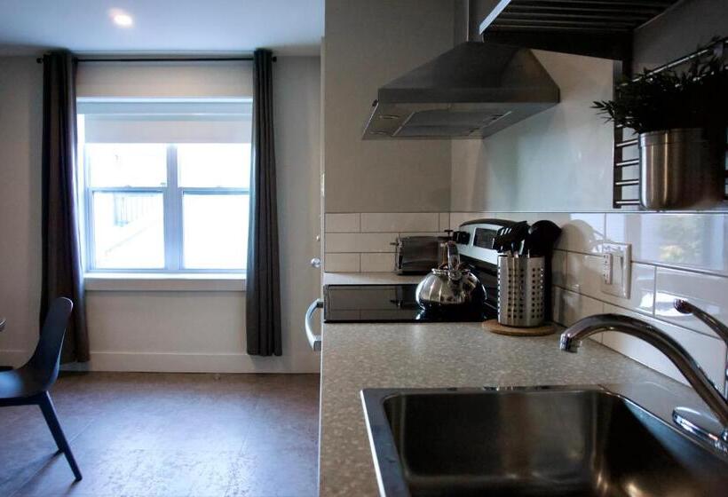 スイート, Morel Executive Suites