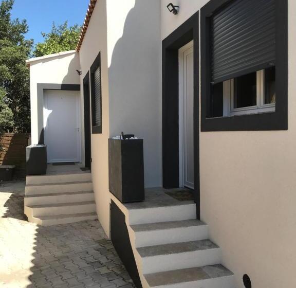 スタンダードルーム, Beach House