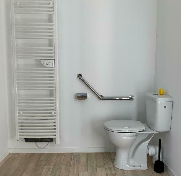 غرفة قياسية ثلاثية, Le Rayon De Soleil