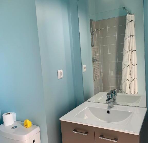 غرفة قياسية, Le Rayon De Soleil