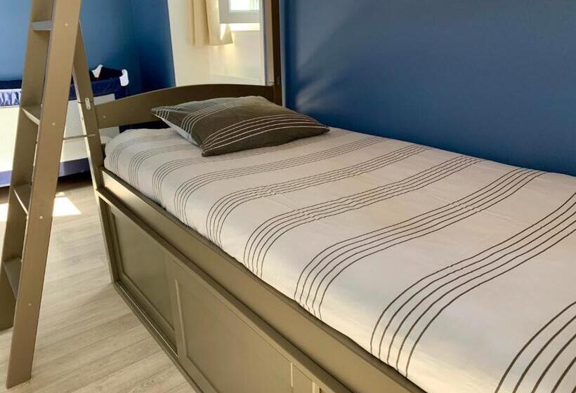 غرفة عائلية, Le Rayon De Soleil