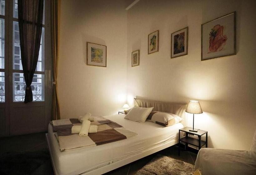 StandaardKamer, Nik Rooms