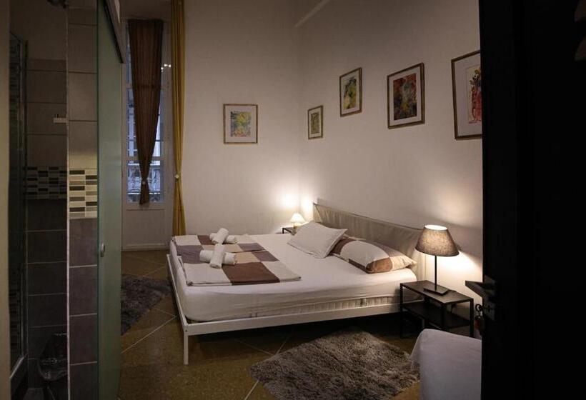 StandaardKamer, Nik Rooms