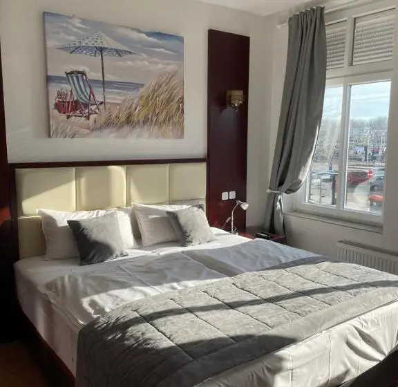 اتاق استاندارد با چشم‌انداز رودخانه, Ostsee Hotel Travemünde