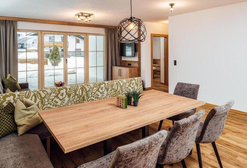 آپارتمان 2 خوابه, Alpenheimat Laurschhof