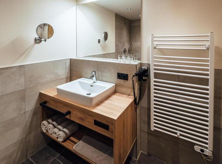 آپارتمان 3 خوابه, Alpenheimat Laurschhof