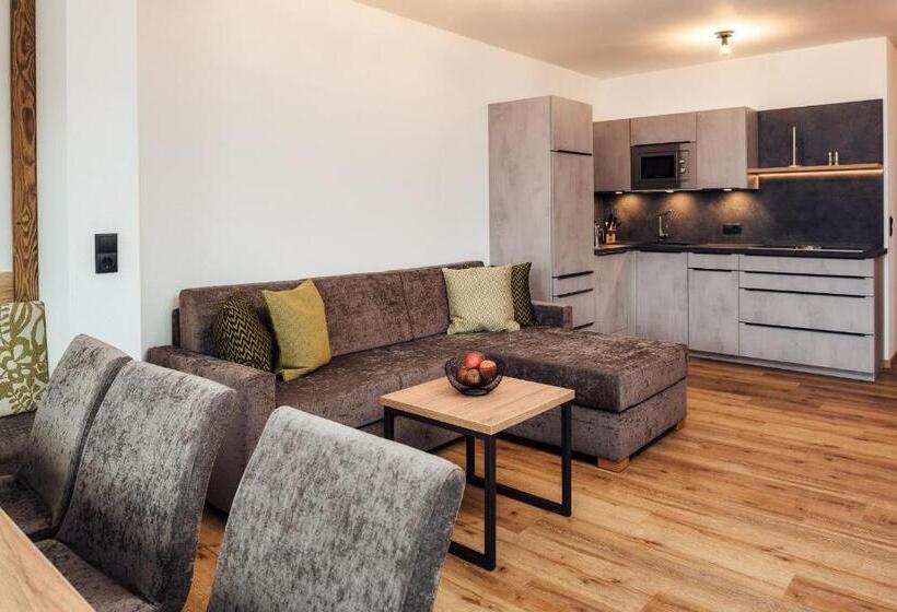 آپارتمان 2 خوابه, Alpenheimat Laurschhof