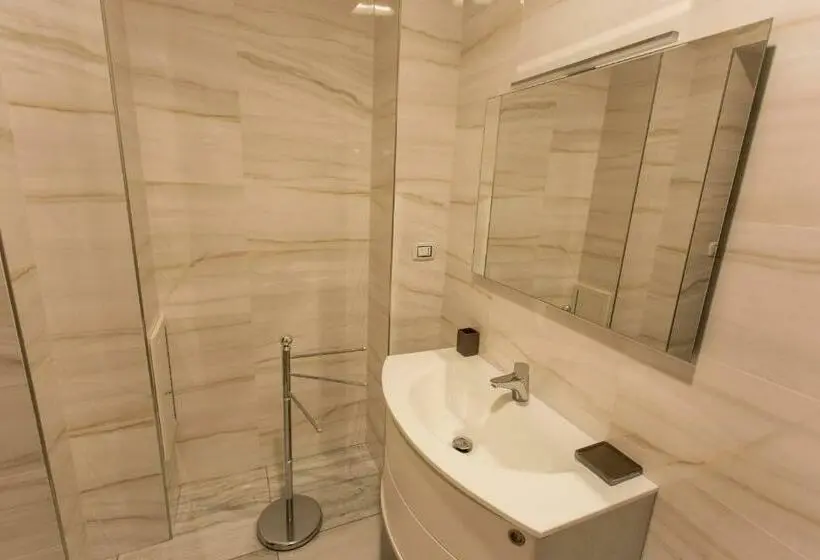 اتاق استاندارد یک تخته با سرویس بهداشتی مشترک, Le Affacciate Bruzie Home Guest House