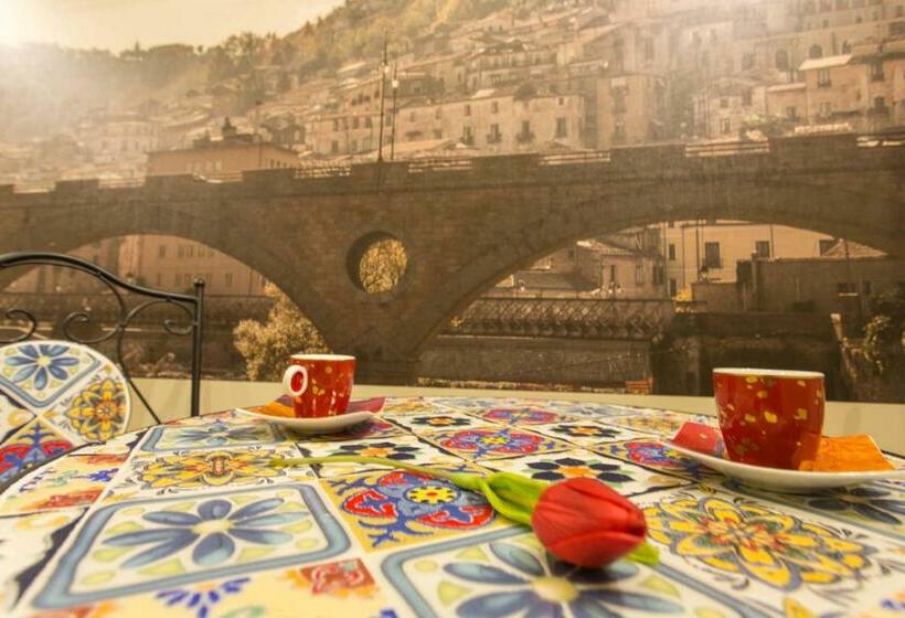 اتاق استاندارد یک تخته با سرویس بهداشتی مشترک, Le Affacciate Bruzie Home Guest House