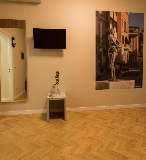 سوییت جونیور با بالکن, Le Affacciate Bruzie Home Guest House