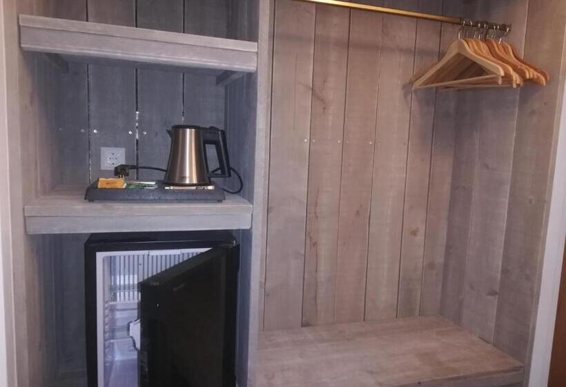 이코노미 룸, Pension Villa Louise