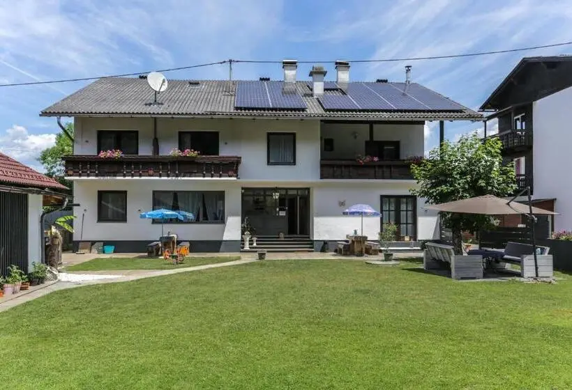 ファミリールーム, Pension Villa Louise