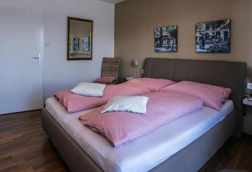 이코노미 룸, Pension Villa Louise