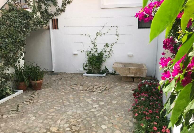 Дом 1 Спальня, A Gosto