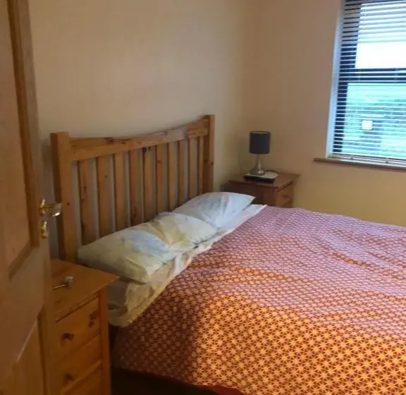 Quarto Estandar, Killard House