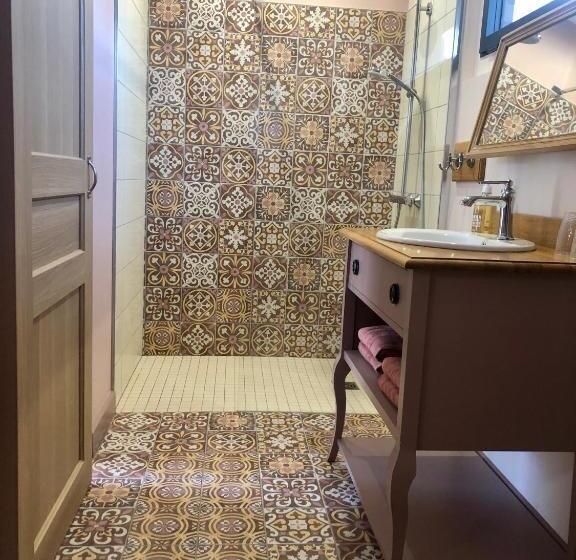 디럭스 룸, Les Intérieurs D Angèle