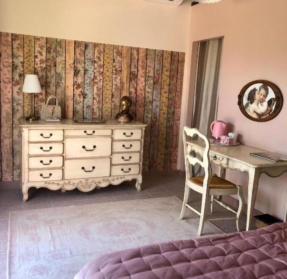 디럭스 룸, Les Intérieurs D Angèle