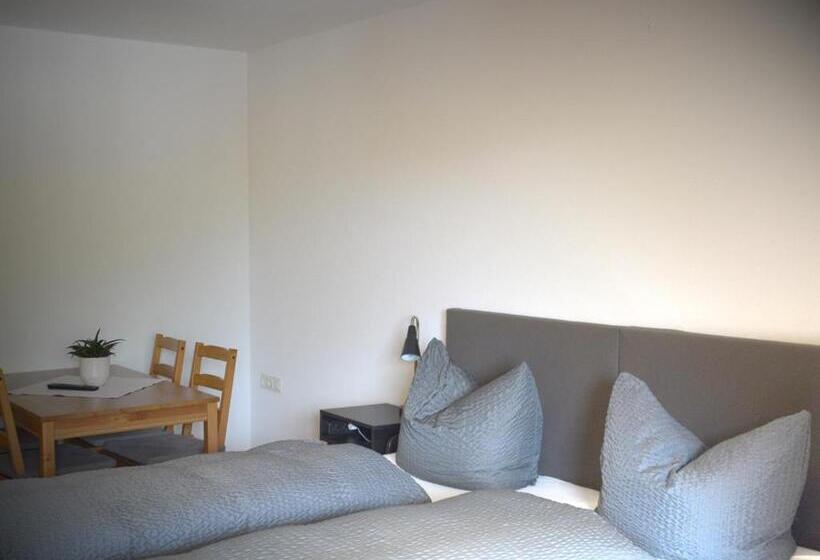 חדר סטנדרט עם מרפסת, Pension Almhof Baumgarten