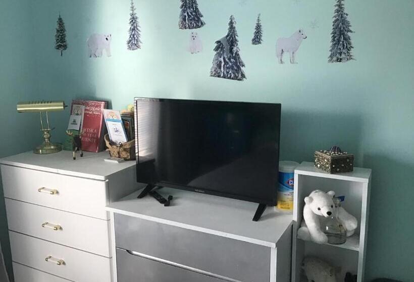 חדר אקונומי יחיד, Brennan S B&b