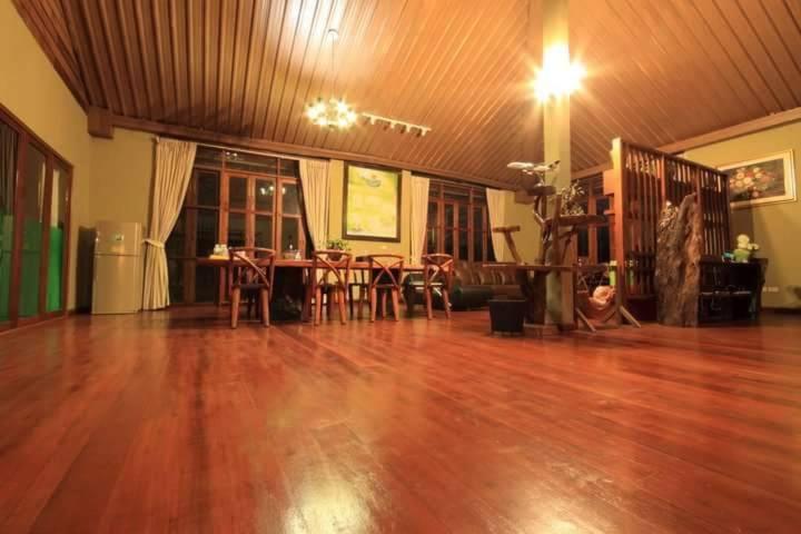 منزل 4 غرف نوم, Chez Piera Resort