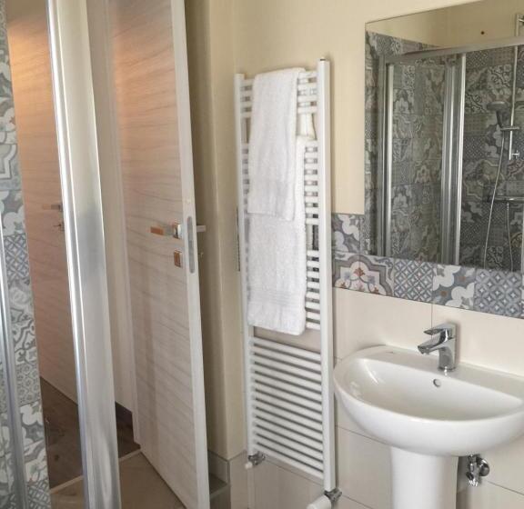 スタンダードルーム, Delzanno