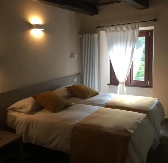 Standard-huone, Delzanno