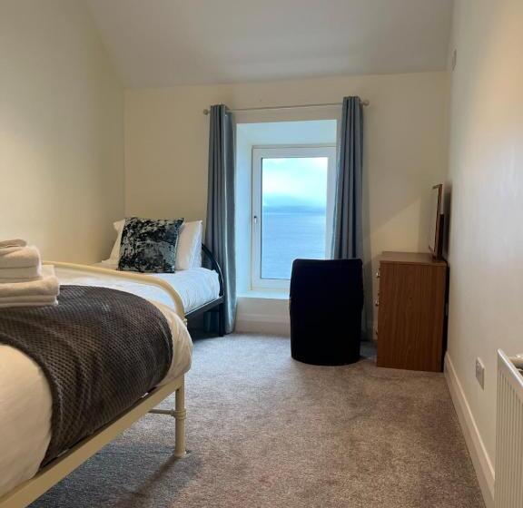 غرفة قياسية مطلّة علي البحر, Old Irish Farmhouse