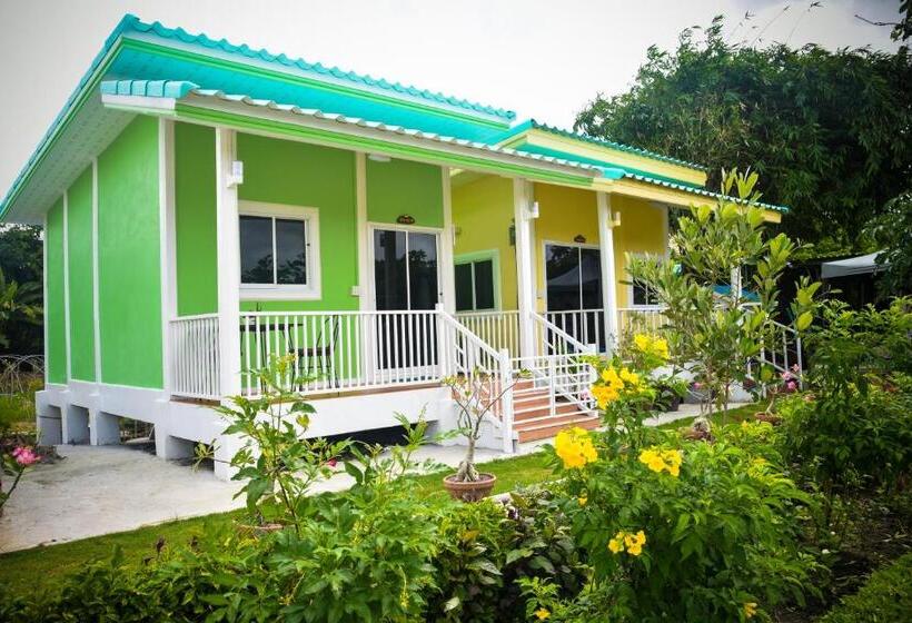 ガーデンビュースタンダードルーム, Ban Ing Suan