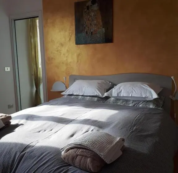スタンダードルーム, B&b Tre Confini