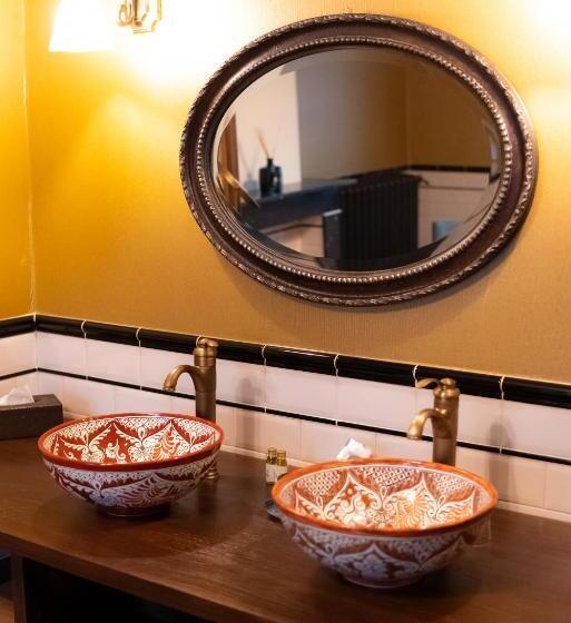 带大床的复式套间, Clementine