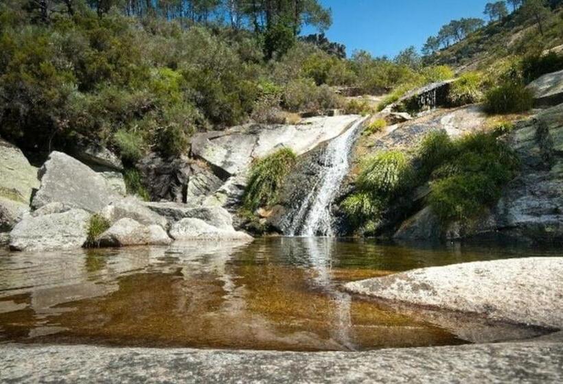标准平房, Casa Do Rio