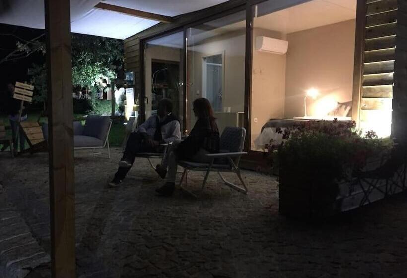 标准平房, Casa Do Rio