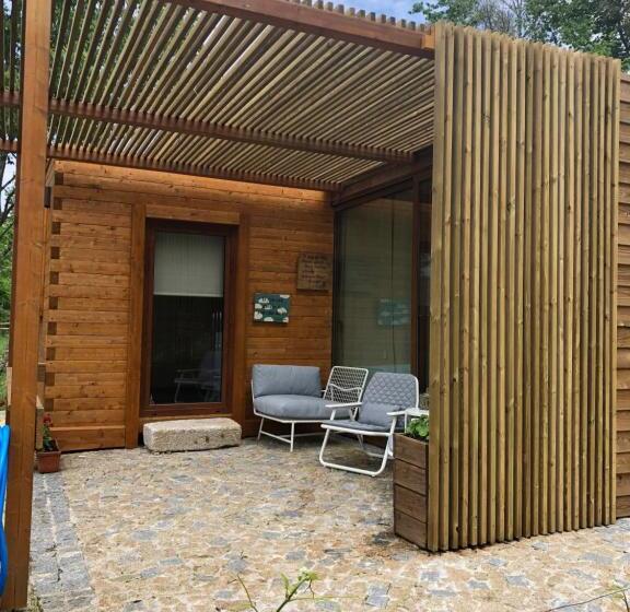 标准平房, Casa Do Rio